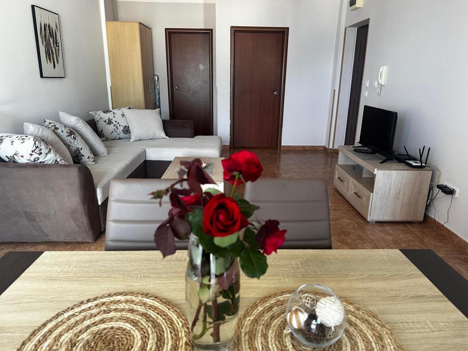 Bečići Apartmani Ilic מראה חיצוני תמונה